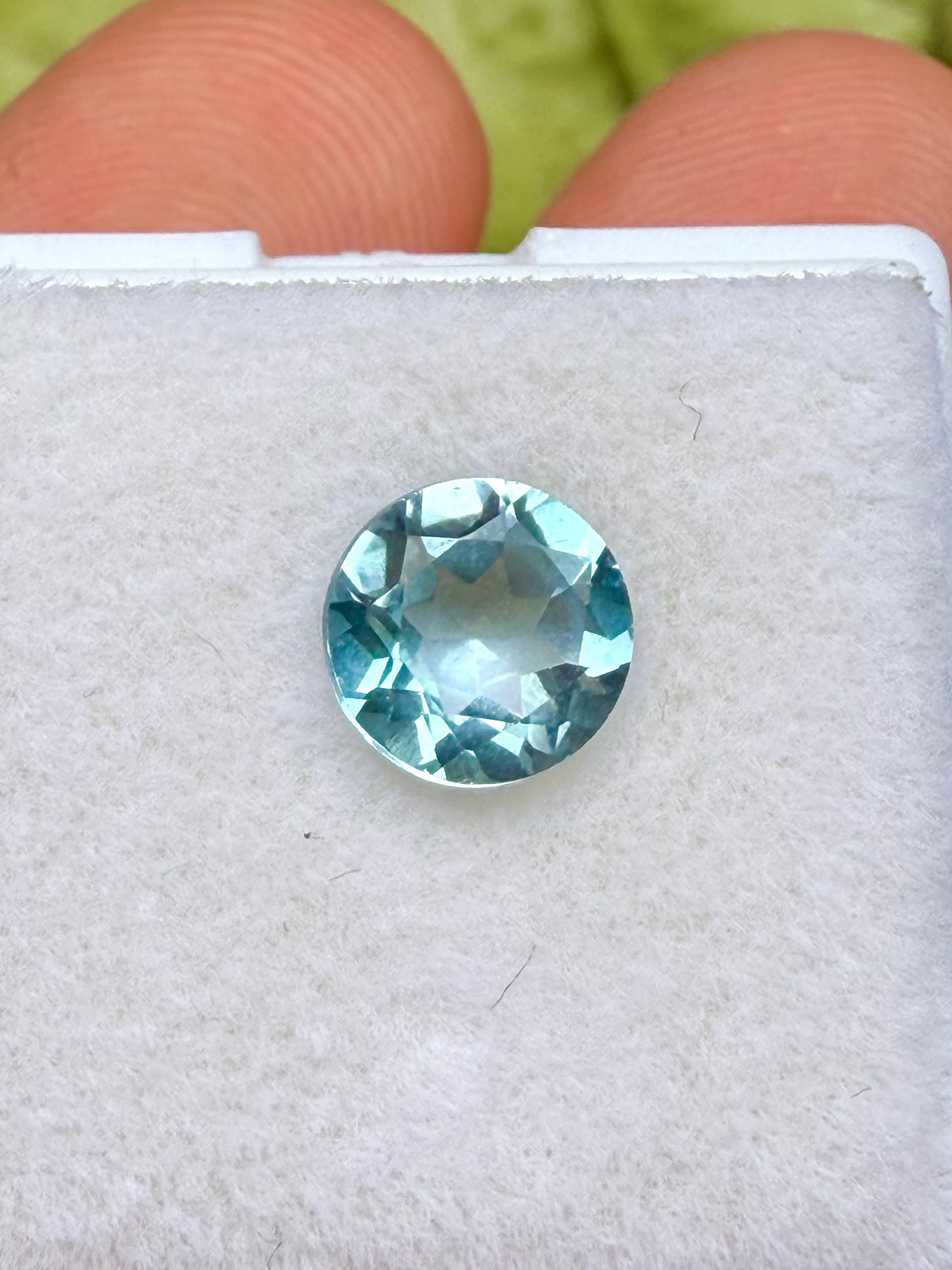 Topacio Baby Blue 1,45ct. 7,0mm. Diámetro. Brasil