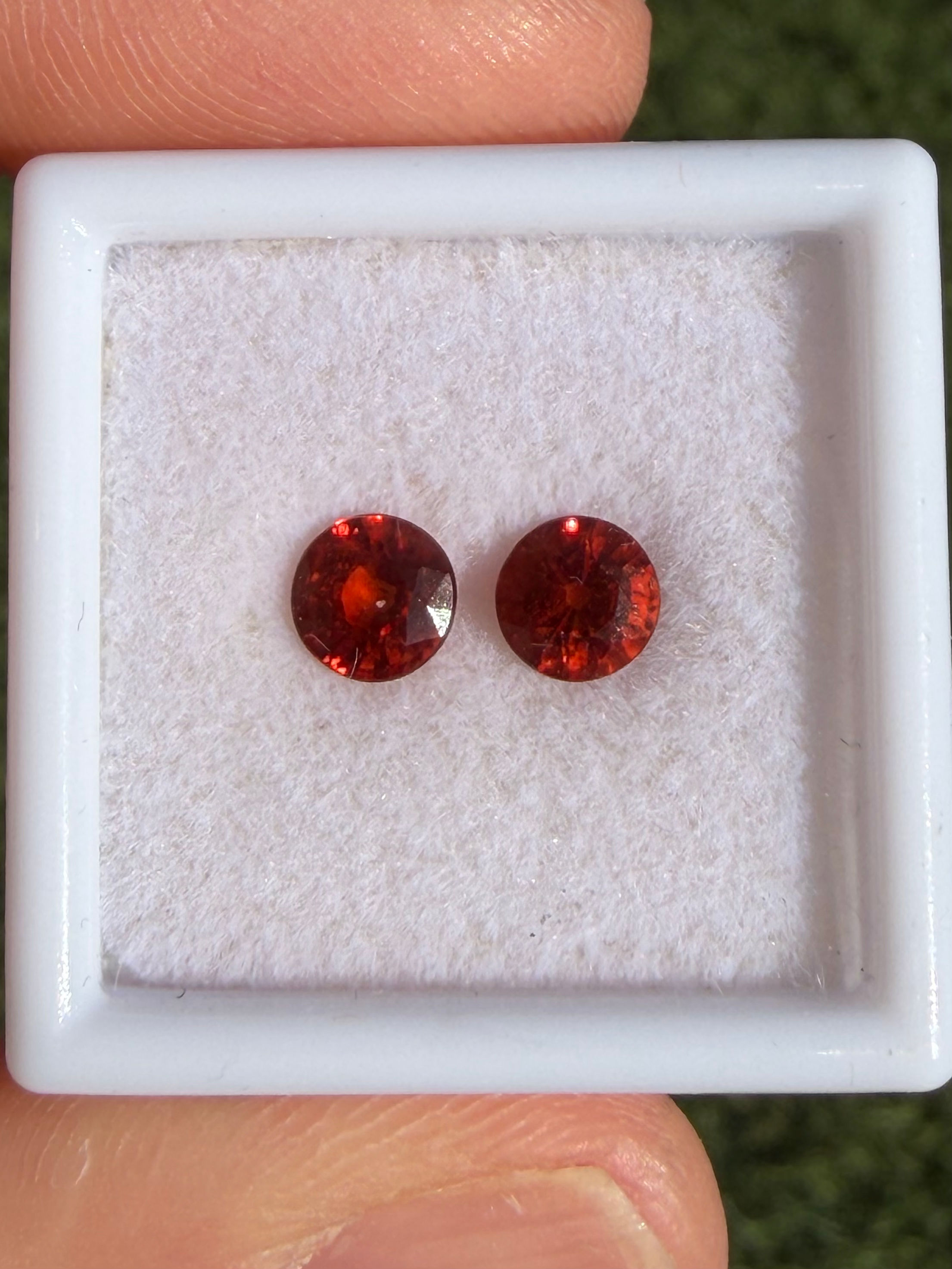 Espesartita imperial 5.0mm diámetro. África 