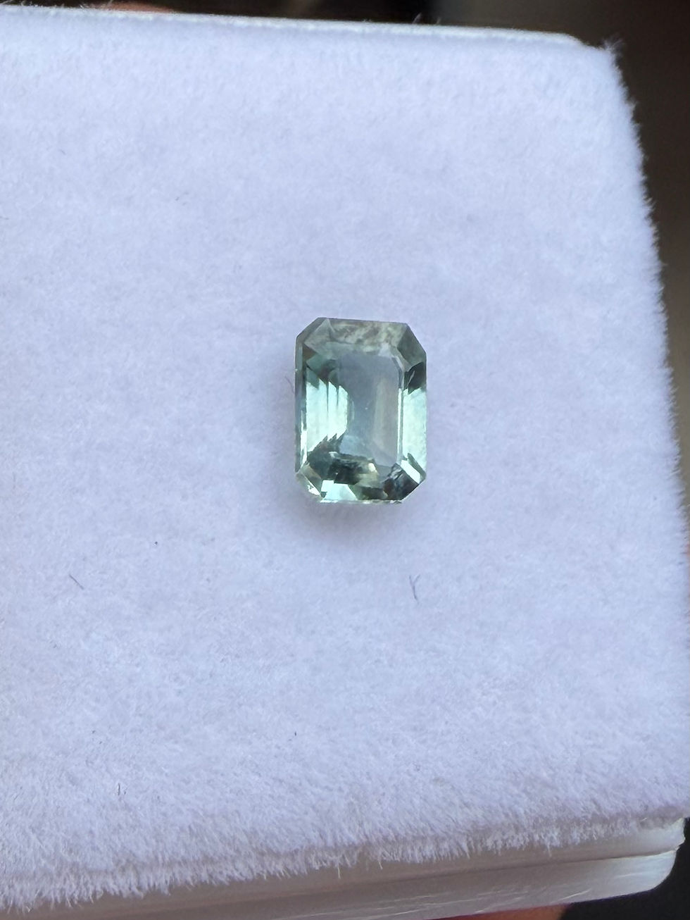 Miniatura: Zafiro Australiano 0.55ct. 5.1x4.0x2.5mm corte Esmeralda. Australia 