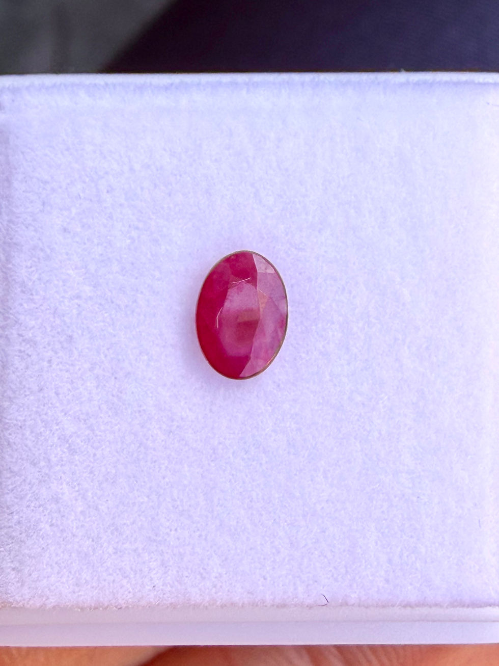 Miniatura: Rubí 0.50ct. 5.8x4.1x2.4mm. Ovalada. Mozambique 