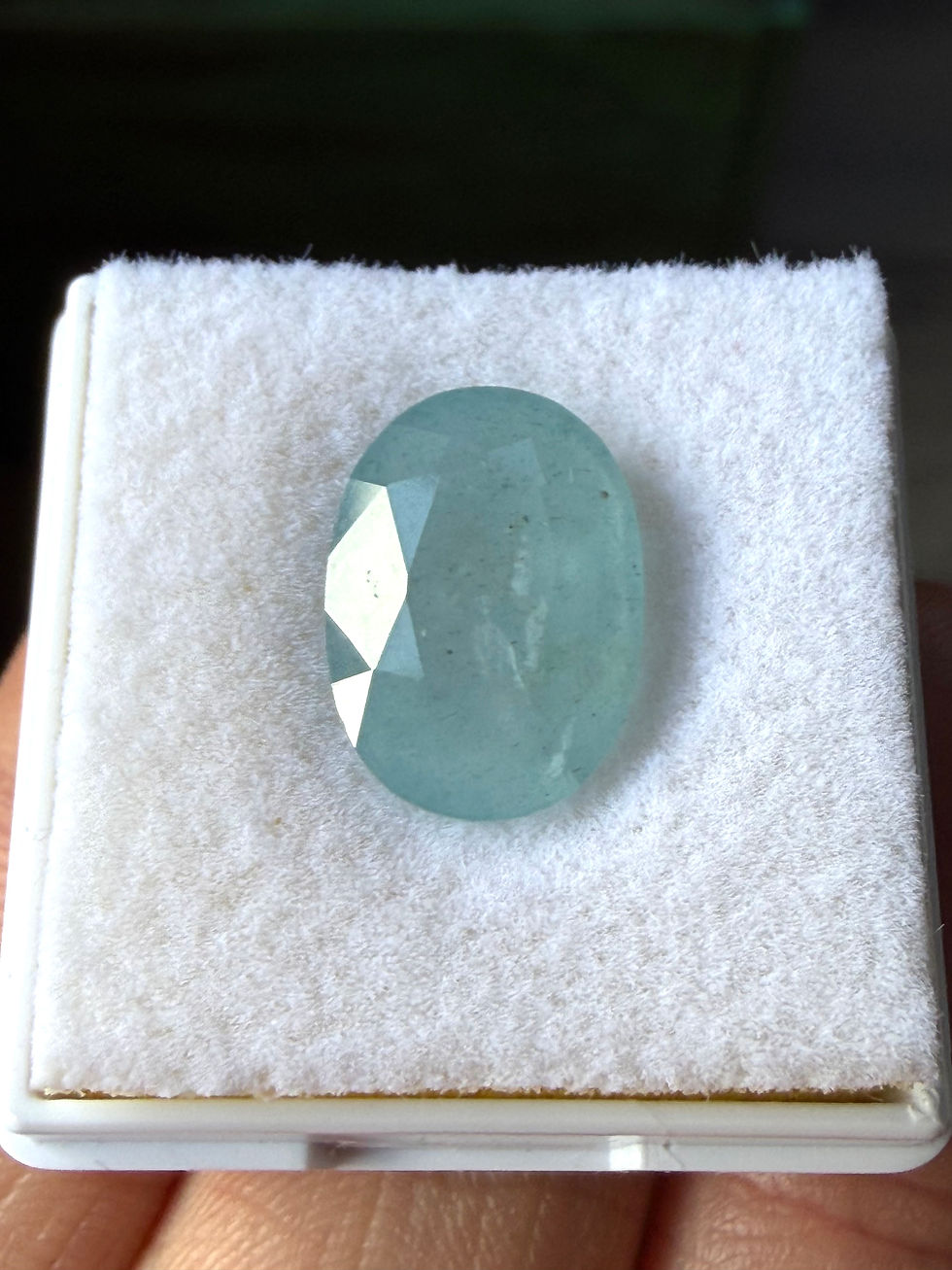 Miniatura: Aguamarina 4.95ct.. 13x9.3x 6.6mm. ovalada. Brasil