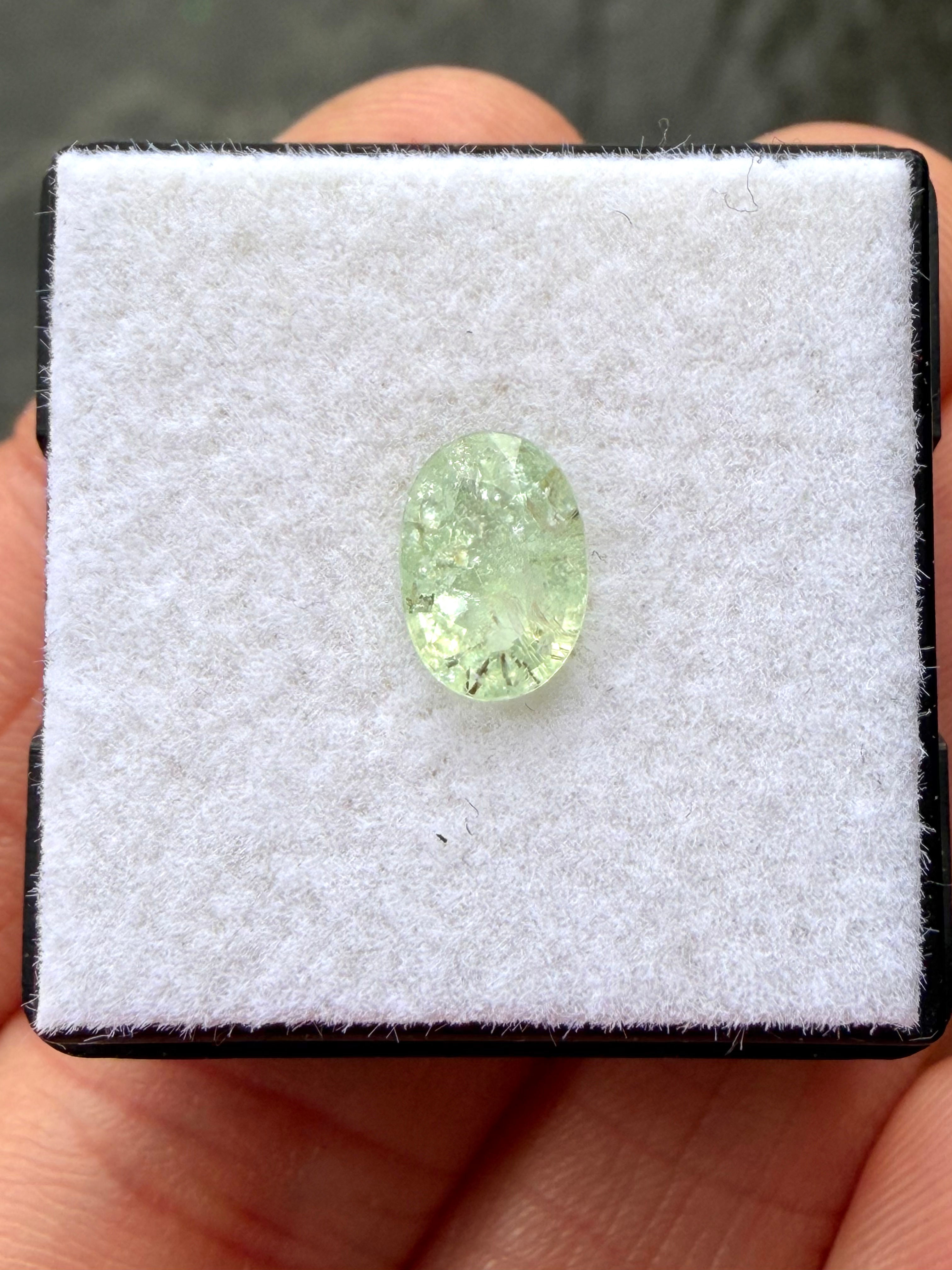 Turmalina Paraiba Light Mint green 1.02ct. 7.7x5.4x3.4mm. Ovalada. Mozambique