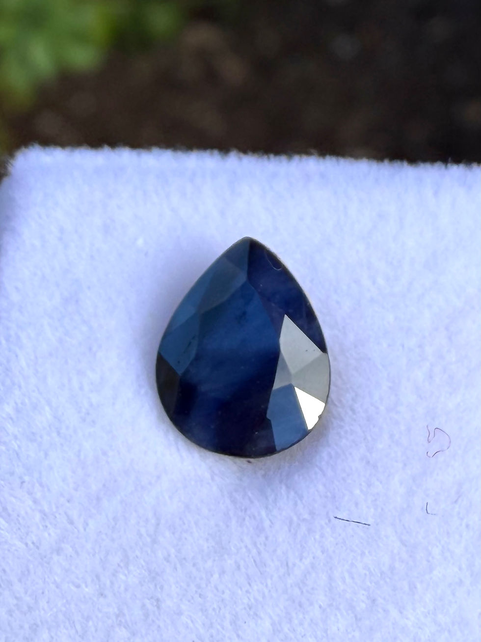 Miniatura: Zafiro azul 1.60ct. 9.1x7.0x3.2mm gota. África