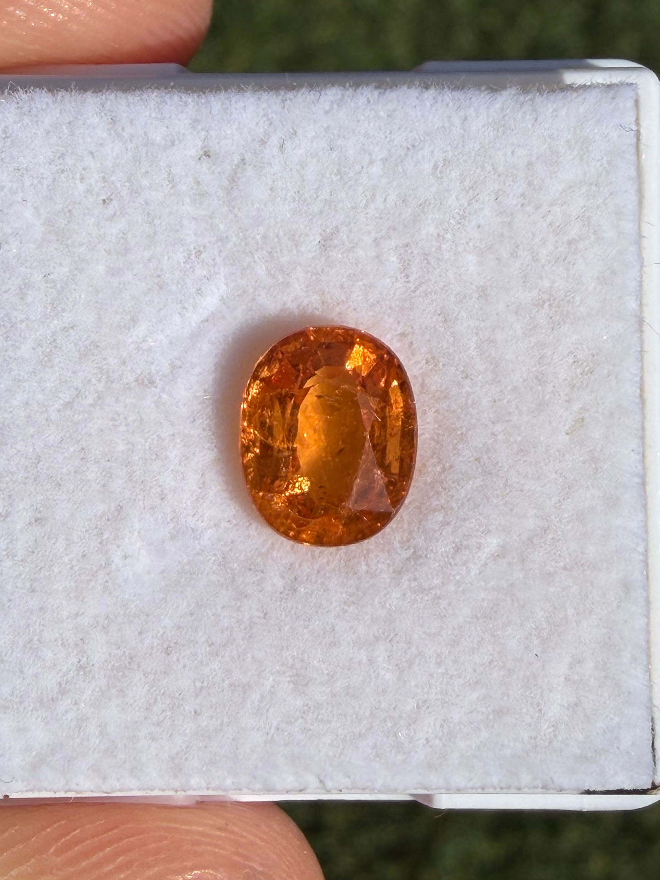 Espesartita 1.87ct. 7.9x6.5x3.8mm. Ovalado. Namibia 