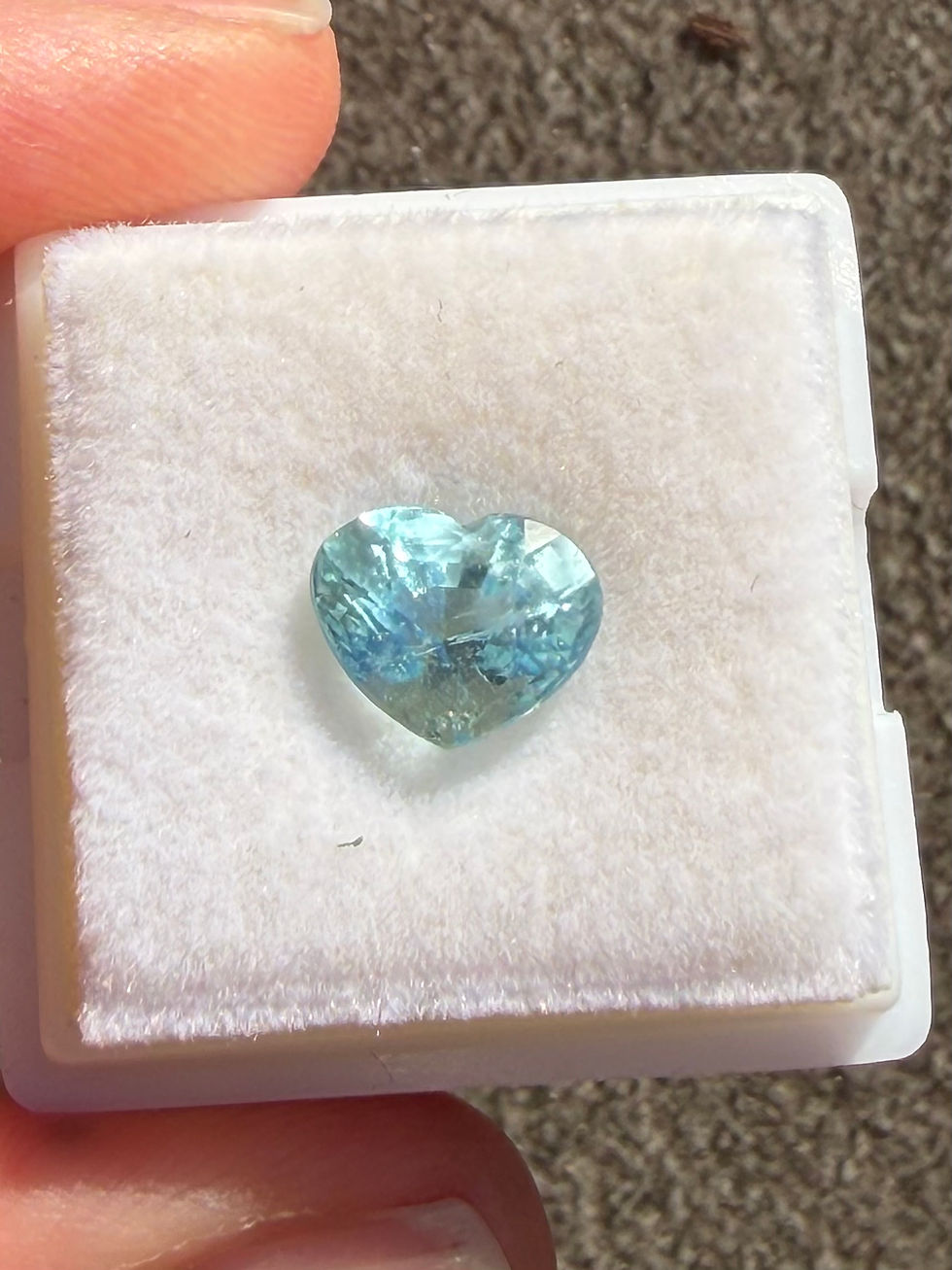 Miniatura: Aguamarina 1.86ct. 8.7x7.2x6.0mm. Corte corazón facetado. Brasil