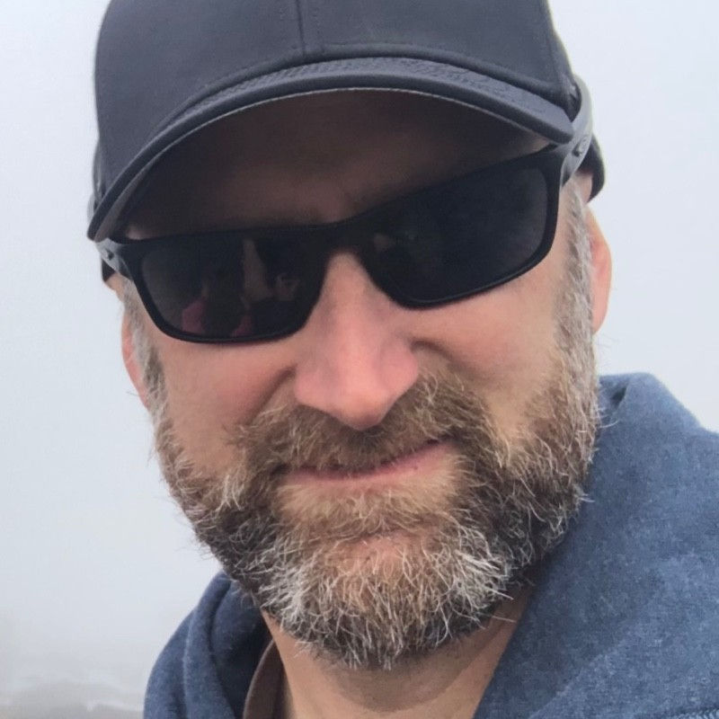 Dave Reid Headshot.jpg