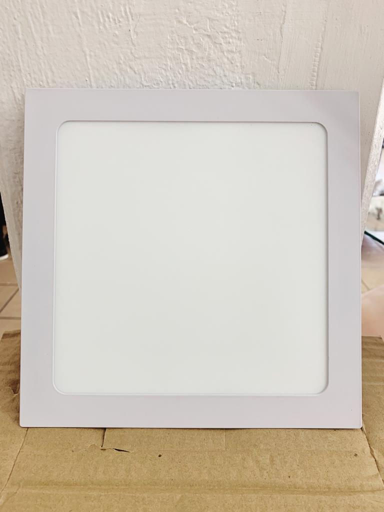 Miniatura: Lámpara Empotrar