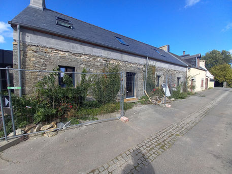 rénovation et extension en construction bois d'une mairie et logements en bretagne