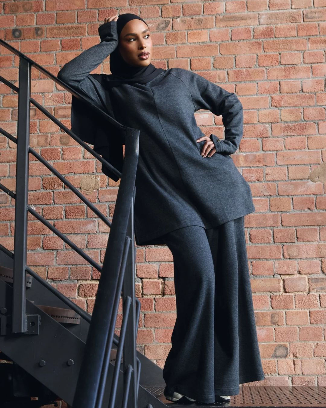 Women’s Longline Half-Zip Tunic Top with Wide-Leg Pants for Premium Modest Sport