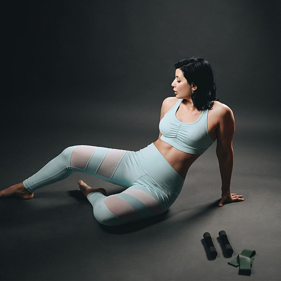 Customizable High-Performance Activewear Set – Breathable Sports Bra & Leggings