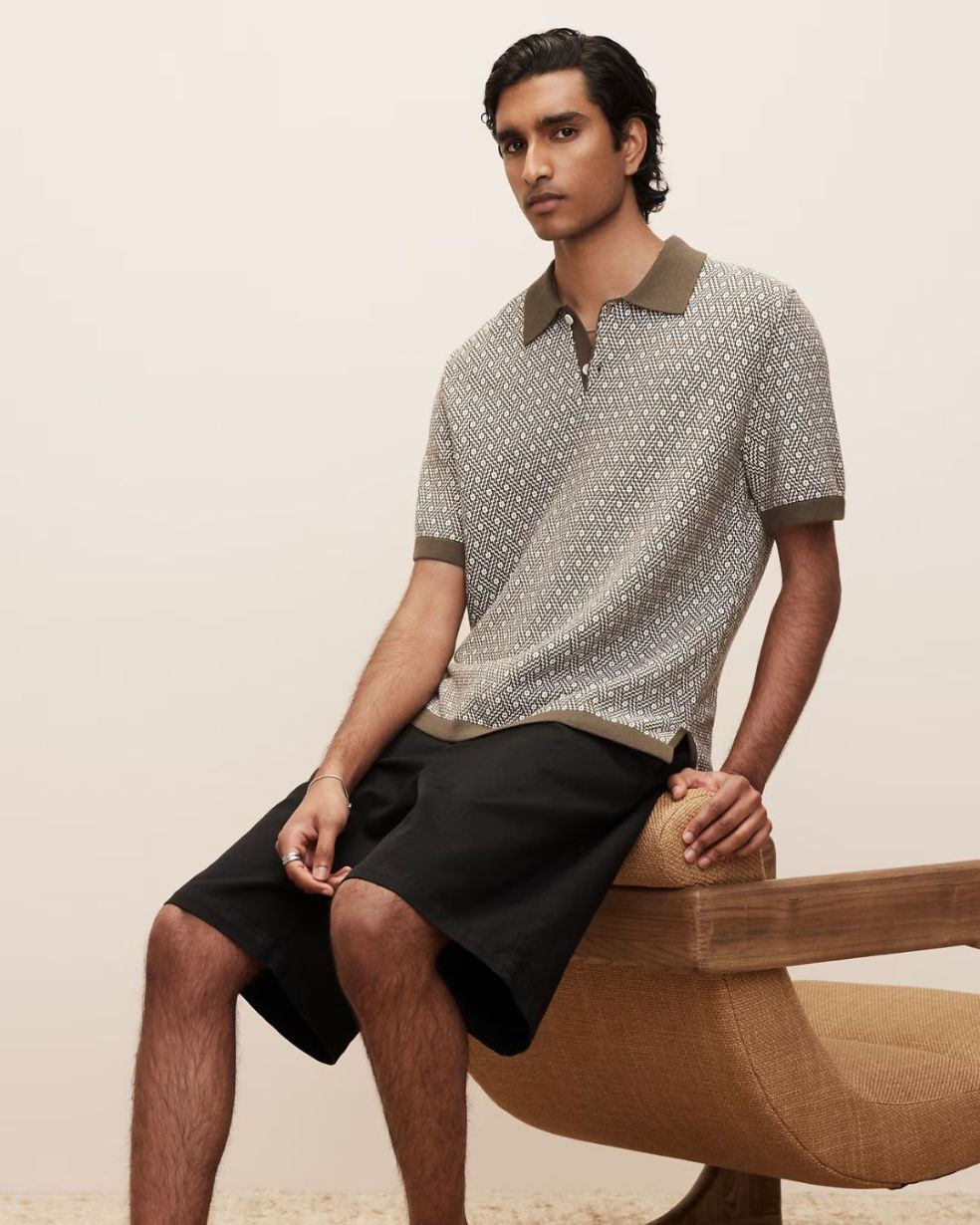 Men's Geometric Pattern Polo Half-Sleeve T-Shirt with Contrasting Collar