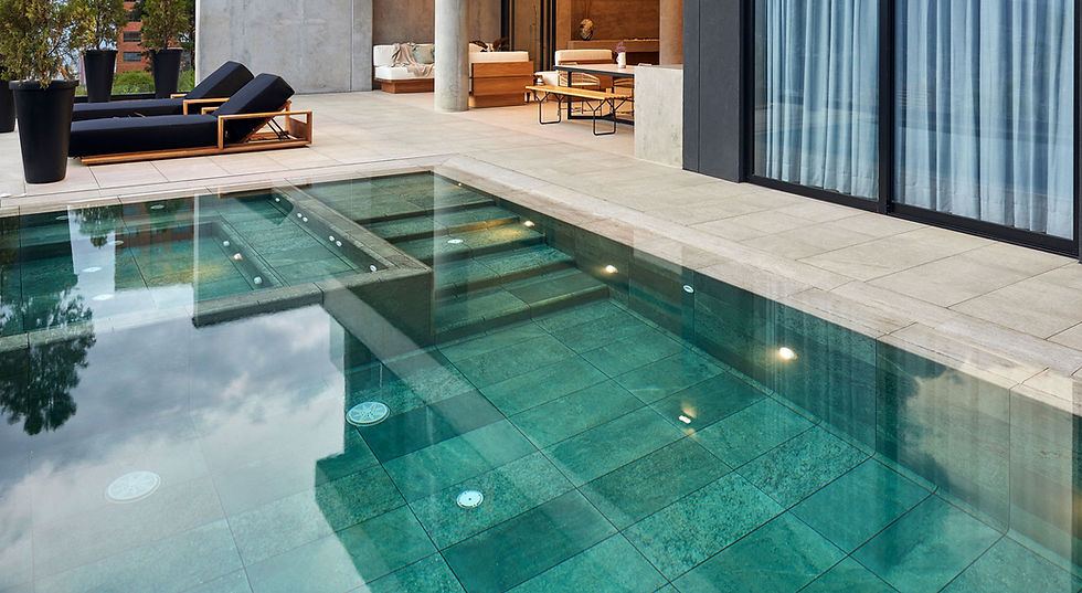 rosa-gres-porcelanico-4-piscina-terraza.jpg