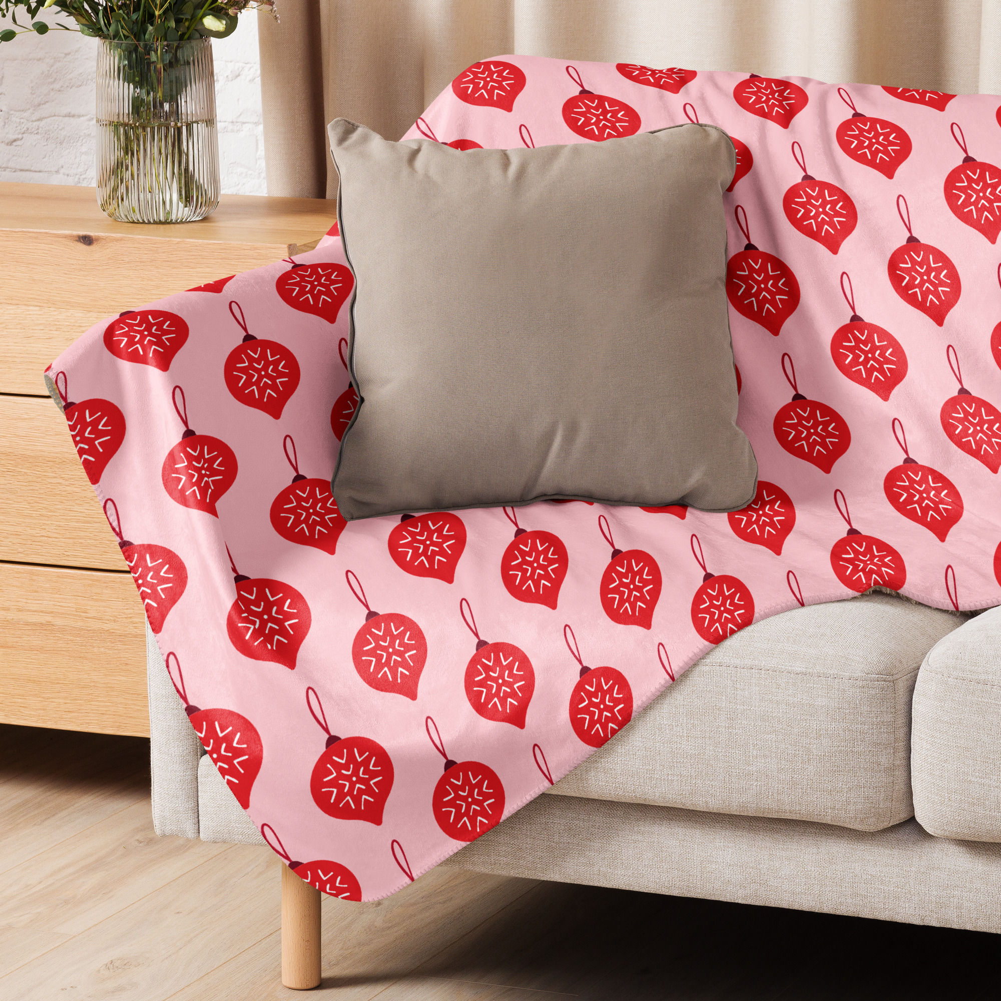 Red Bauble Sherpa blanket