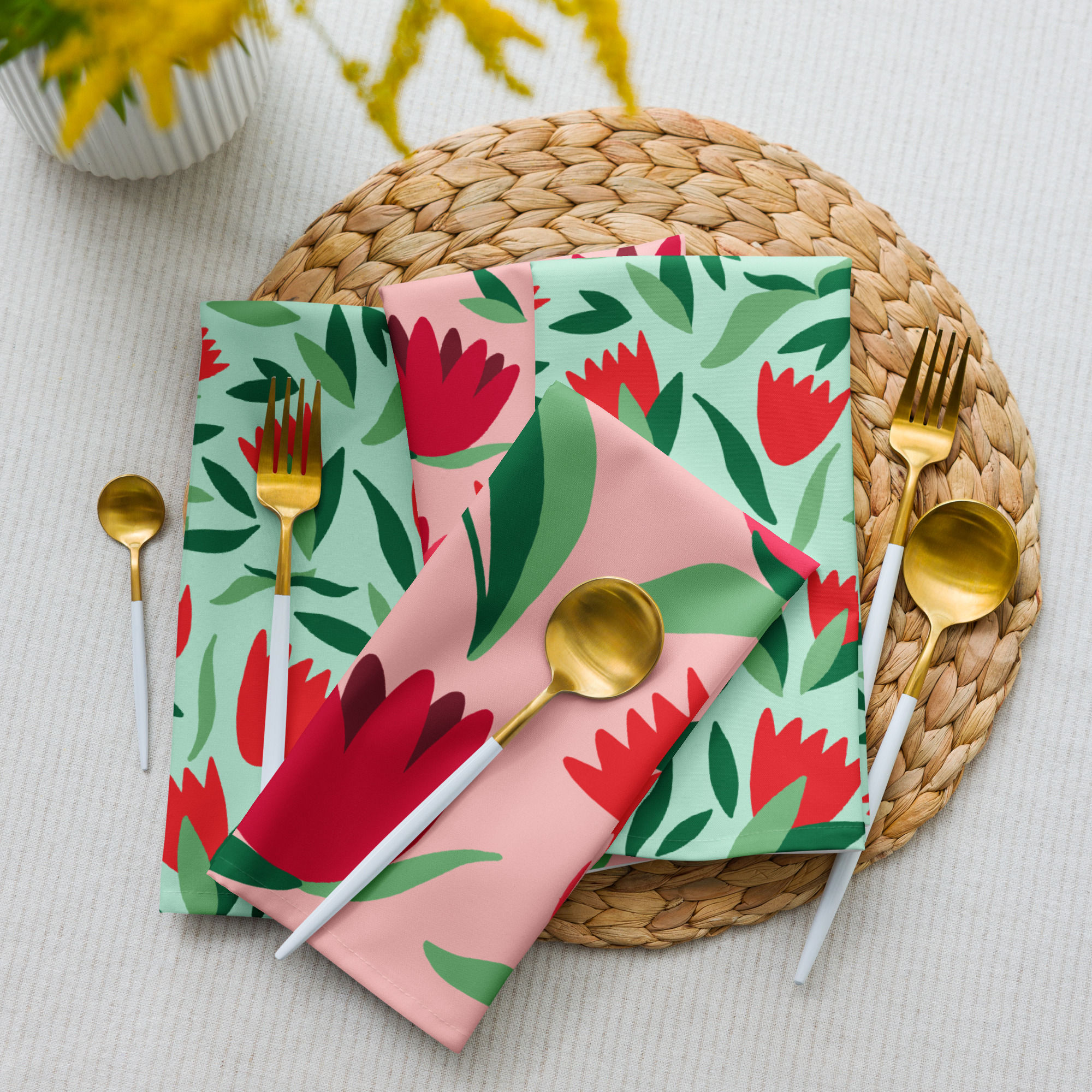 Red Floral Cloth napkin set