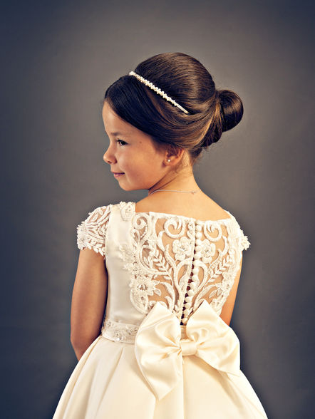 first communion portrait
first communion photography
first communion photographer
first communion photo
first communion photoshoot
first communion photographer Dublin