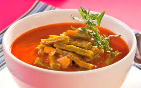 Cocina Fácil una Sopa de Papas con Nopales
