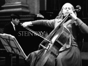 جاكلين دو بريس: عازفة التشيللو الأسترالية البارعة