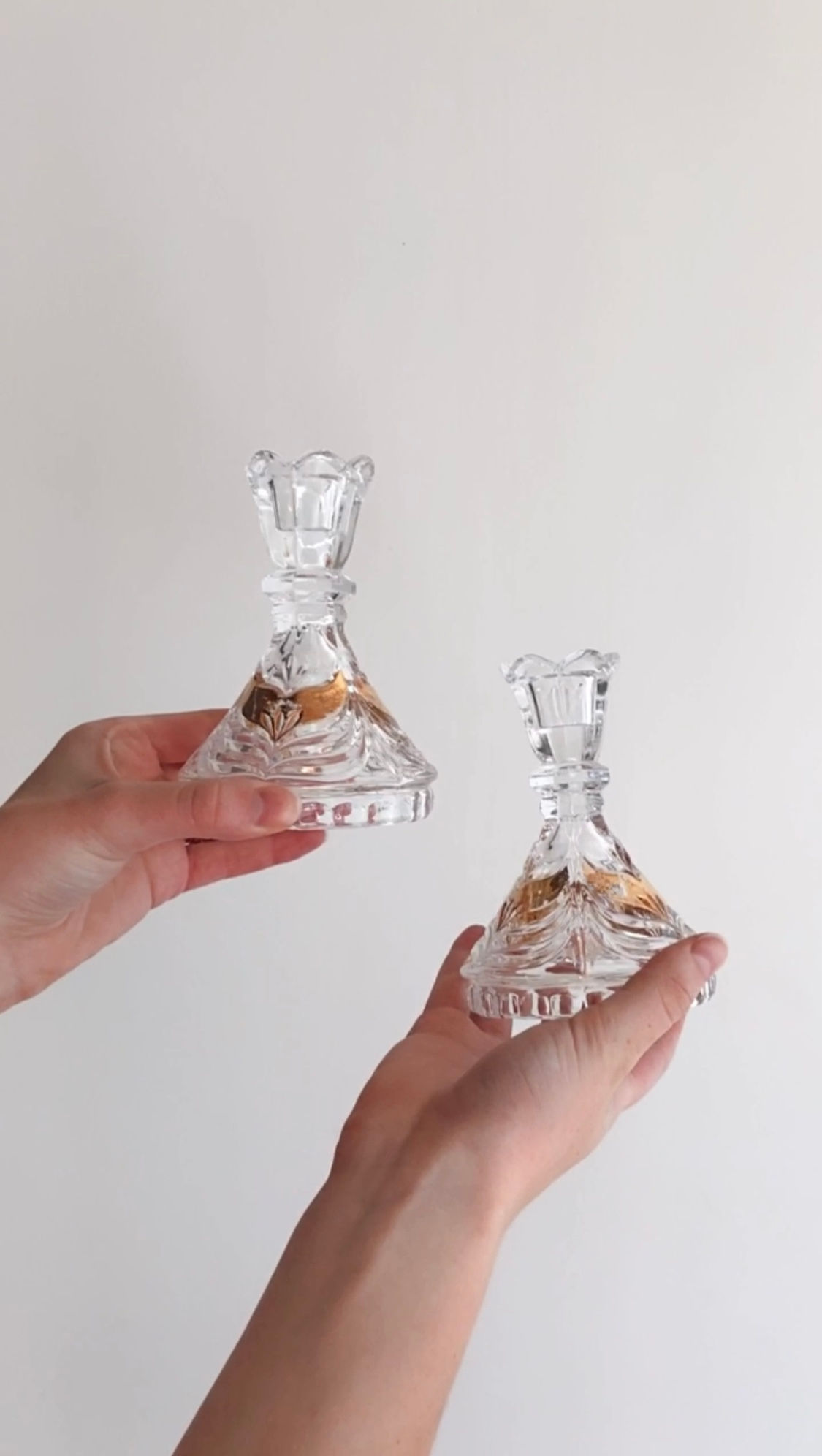 VTG GLASS CRYSTAL CANDLE HOLDER SET