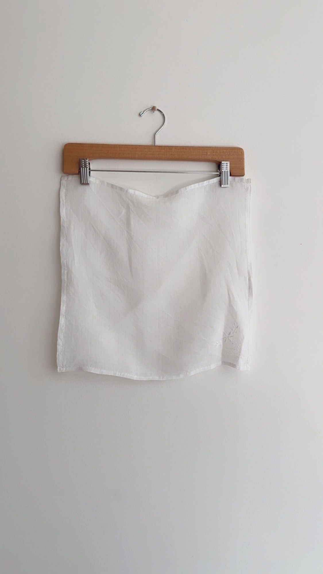 VTG LINEN EMBROIDERED NAPKIN SET