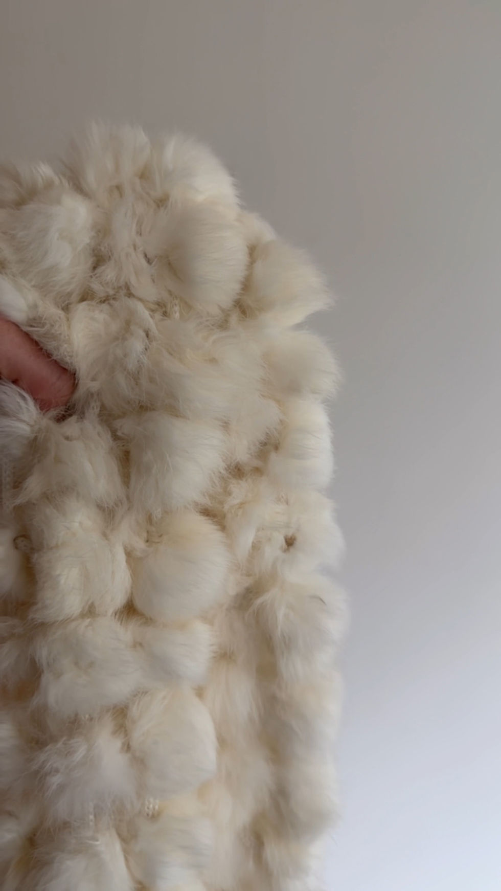 Thumbnail: VTG CREAM FUR BAUBLE SCARF