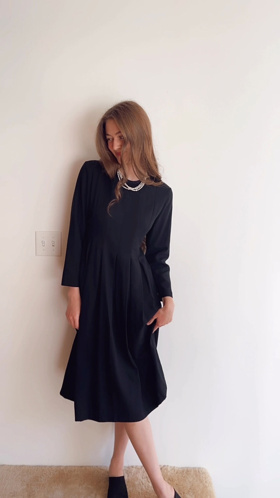 Thumbnail: VTG ORVIS BLACK PLEATED DRESS - SIZE 6P