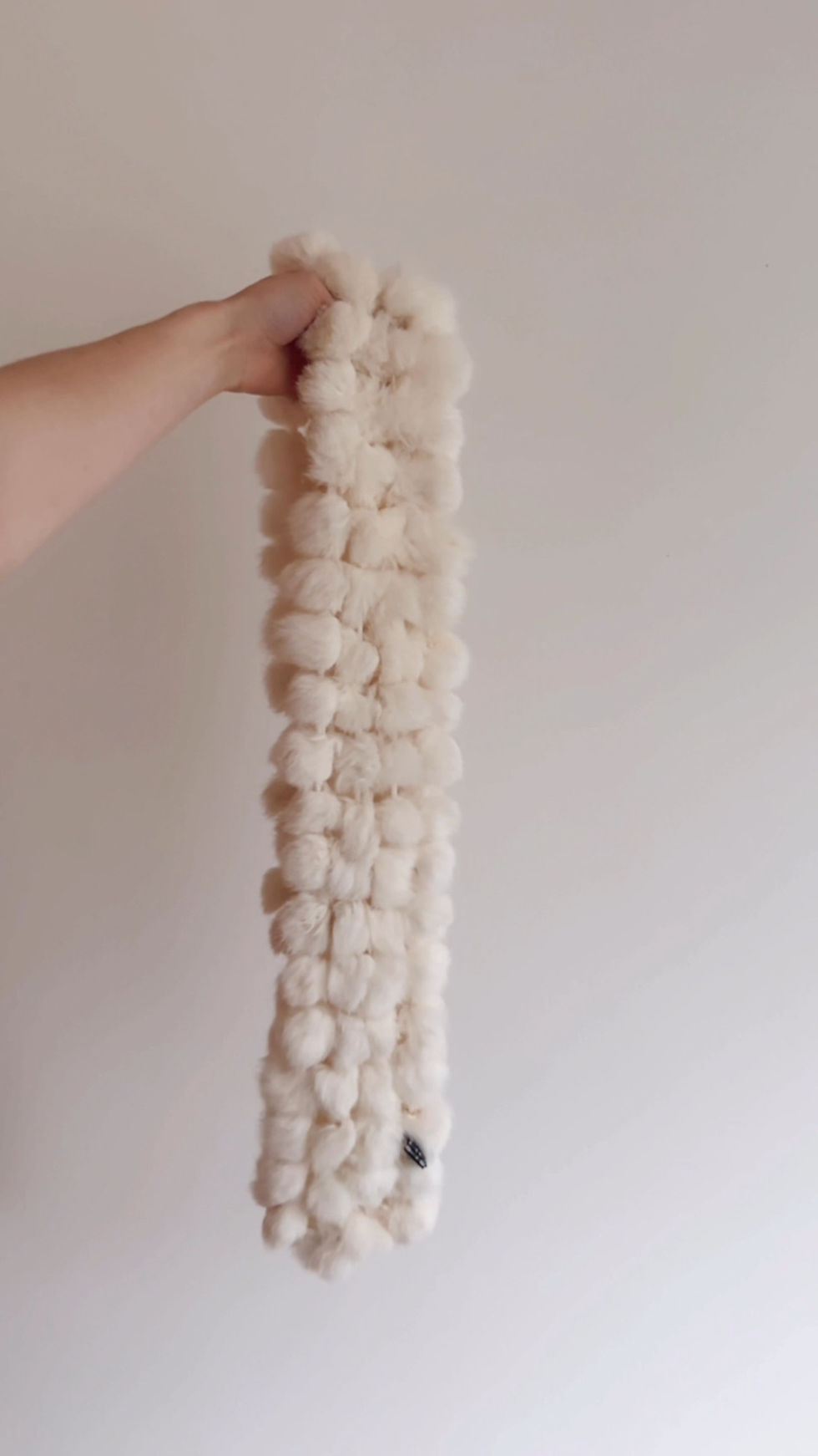 Thumbnail: VTG CREAM FUR BAUBLE SCARF