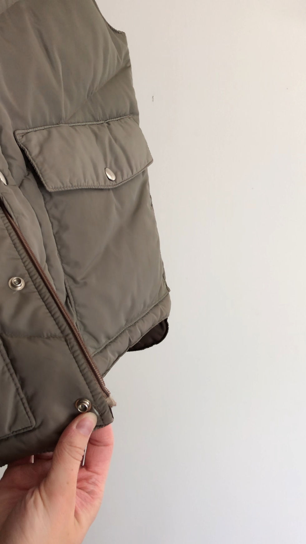 Thumbnail: VTG SOFT OLIVE PUFFER VEST - SIZE S