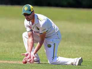 Should You Use the Long Barrier in Cricket Fielding? Pros and Cons