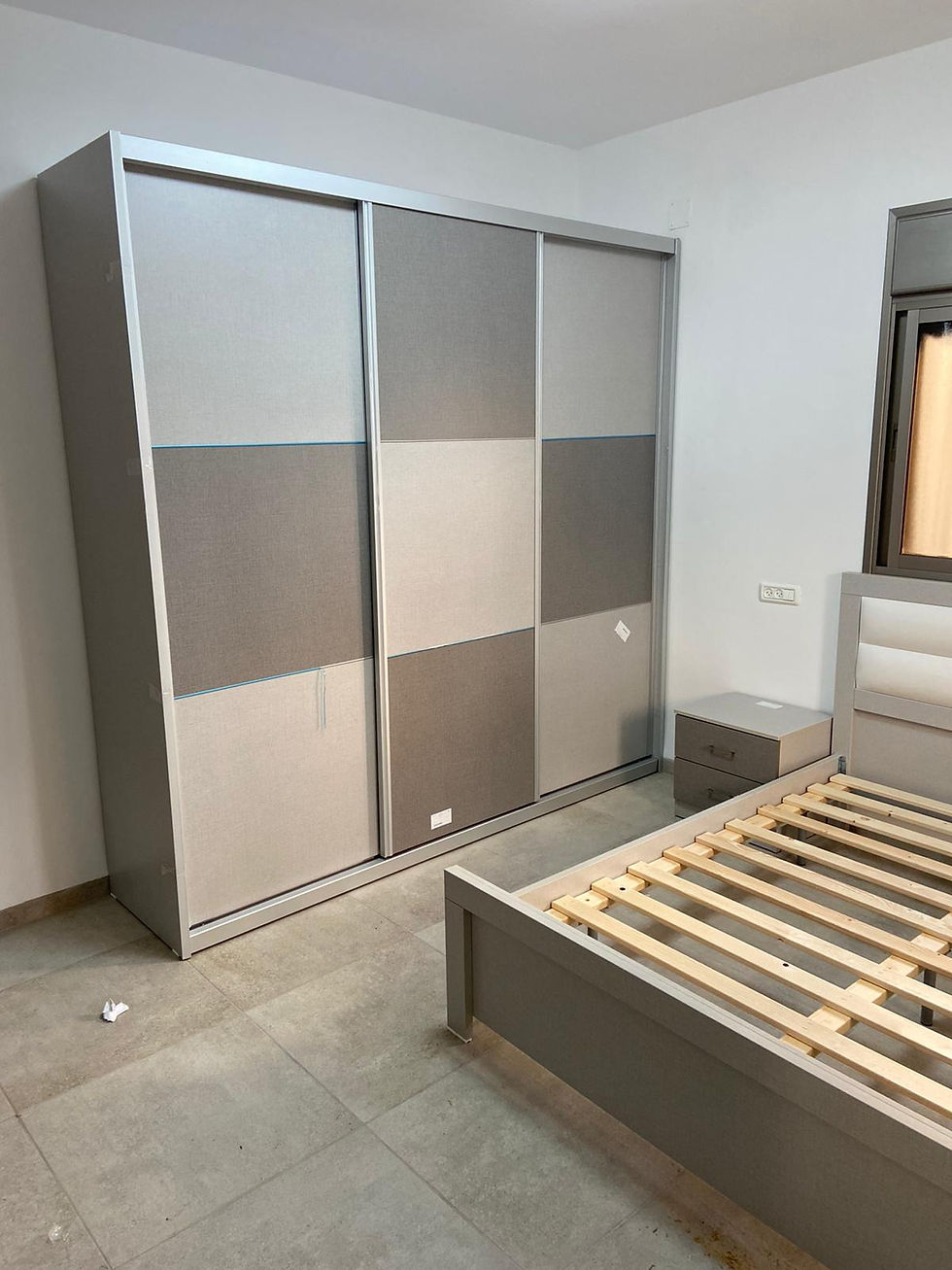 ארון הזזה שש בש - SHESH BESH