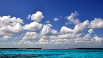 Belize clouds and water, horizontal