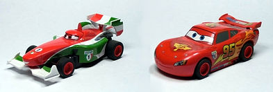 Micro Scalextric set G1073B Cars 2 World Grand Prix 2011 (1).jpg