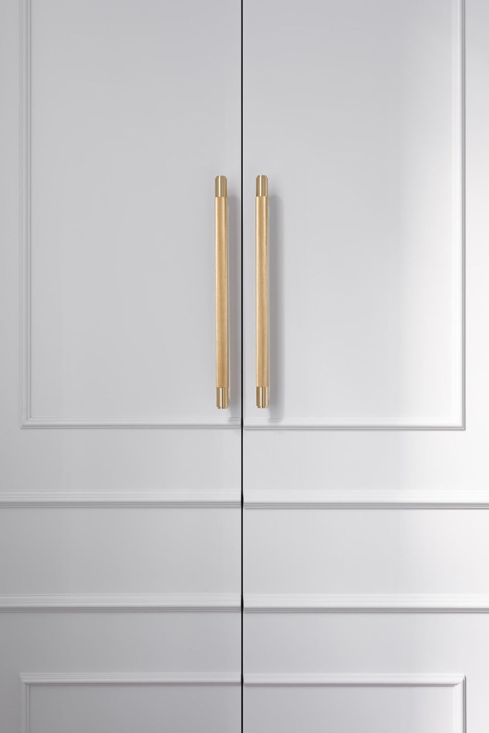 Beautiful bespoke joinery wardrobes in London