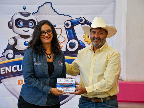 La educación y la innovación son la base del futuro para Pátzcuaro: Julio Arreola