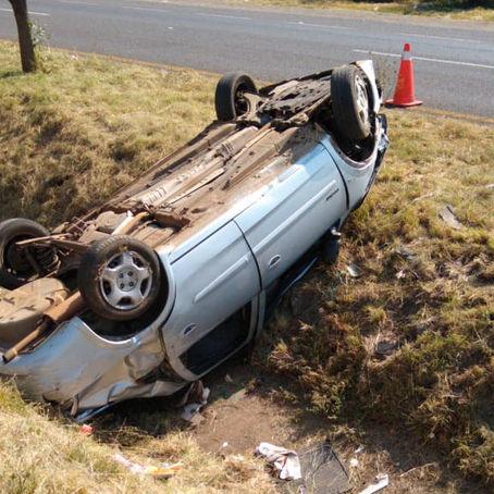 ACCIDENTE EN LA MORELIA-PÁTZCUARO DEJA UN HERIDO