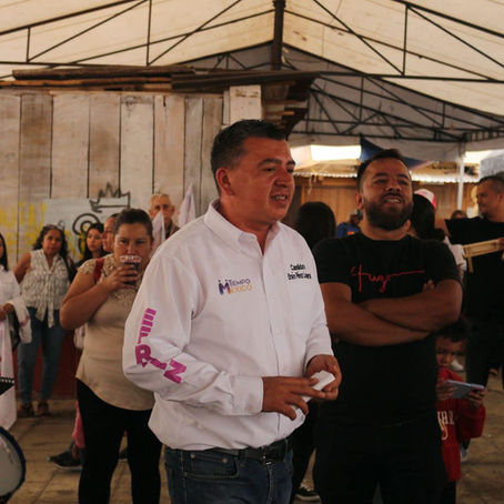 Efraín Pérez Lombera se reúne con ciudadanos y comerciantes de Pátzcuaro