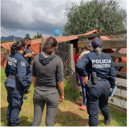 Policía de Pátzcuaro brinda apoyo a una mujer, y sus menores hijos, víctimas de violencia doméstica