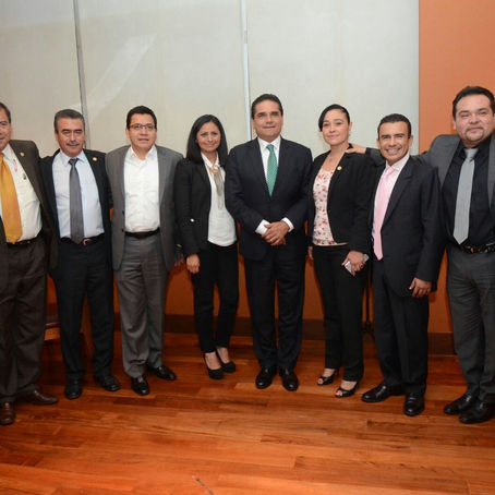 SE REÚNEN DIPUTADOS FEDERALES CON EL GOBERNADOR ELECTO DE MICHOACÁN