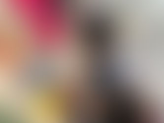 Mariano Salinas, director del Icatur, entrega constancias a mujeres por culminación de curso