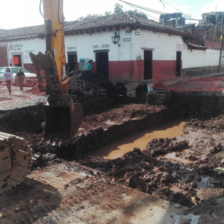 INICIAN ARREGLO DE CRUCERO ENTRE LAS CALLES TÁNGARA E IBARRA