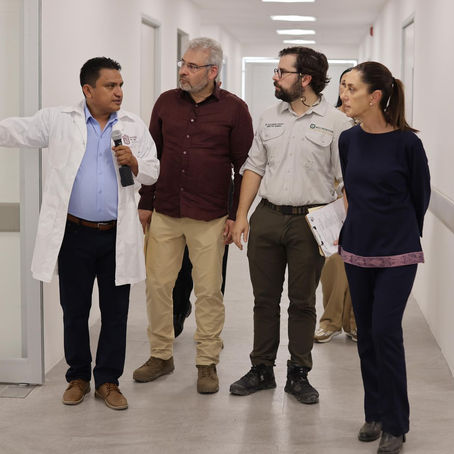 Sheinbaum y Bedolla supervisan hospital de Maruata; se inaugurará el 15 de agosto