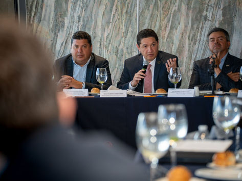 Hugo Gama dialoga con sector empresarial sobre certeza jurídica y modernización del Poder Judicial