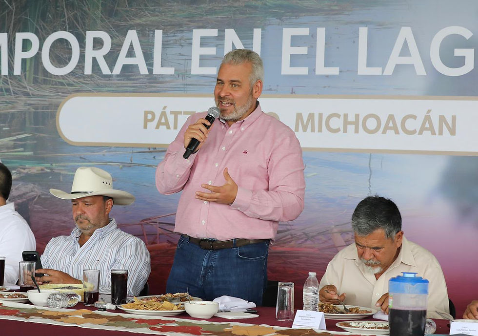 Destaca Bedolla el trabajo de 40 comunidades indígenas en la recuperación del lago de Pátzcuaro