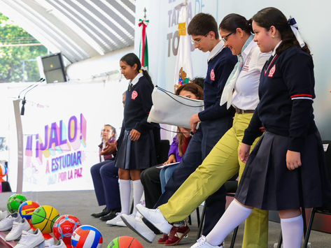 Van más de 57 mil pares de tenis entregados en este ciclo escolar