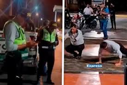 Puno: Comuneros hacen que policías devuelvan dinero robado a pasajero 