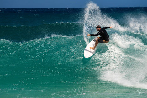 Pipeline, Oahu Surfing Travel Photography
