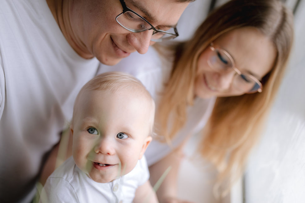 sesja rodzinna, fotgraf częstochowa, sesja domowa, rodzina, miłość, sesja w domu, fotograf