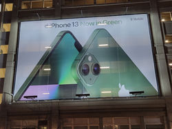 Apple banner 4
