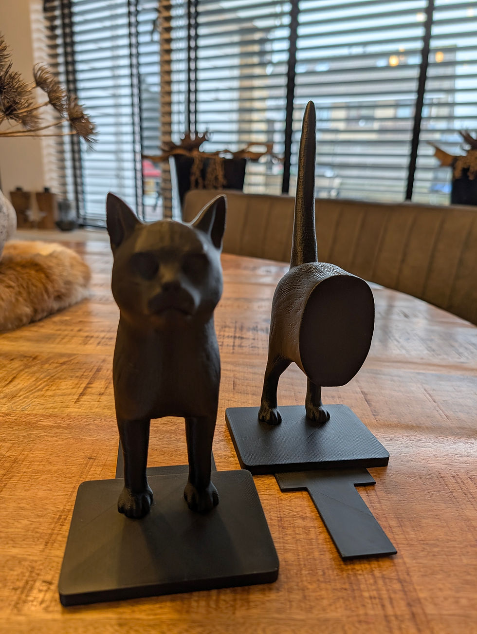 Thumbnail: Kat boekenhouder zwart– stijlvol & speels