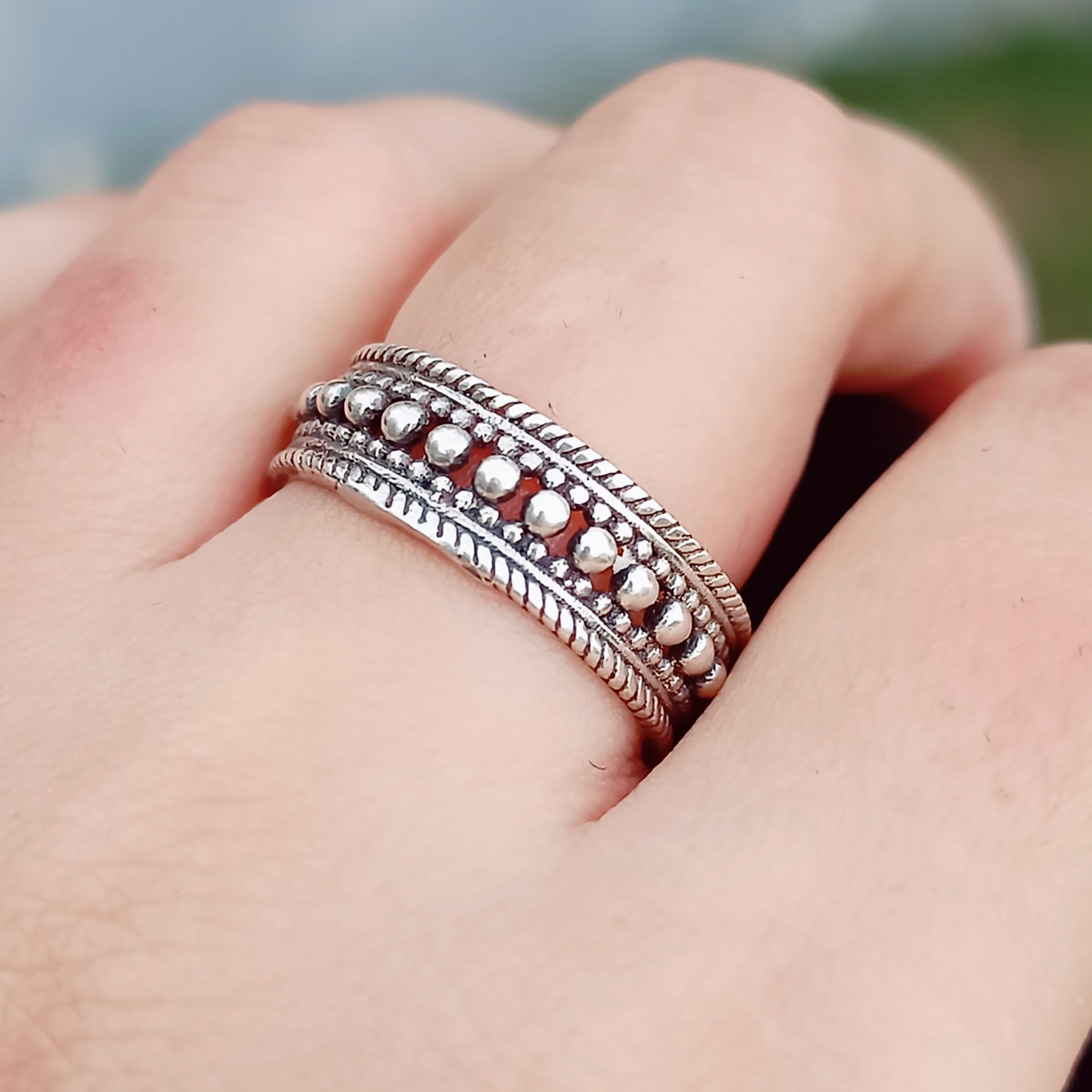 Oxidised rawa work silver band