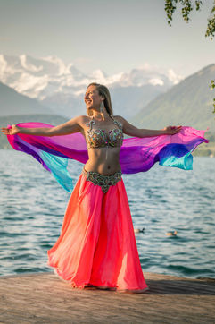 Bellydance am Thunersee bei Sonnenaufgang